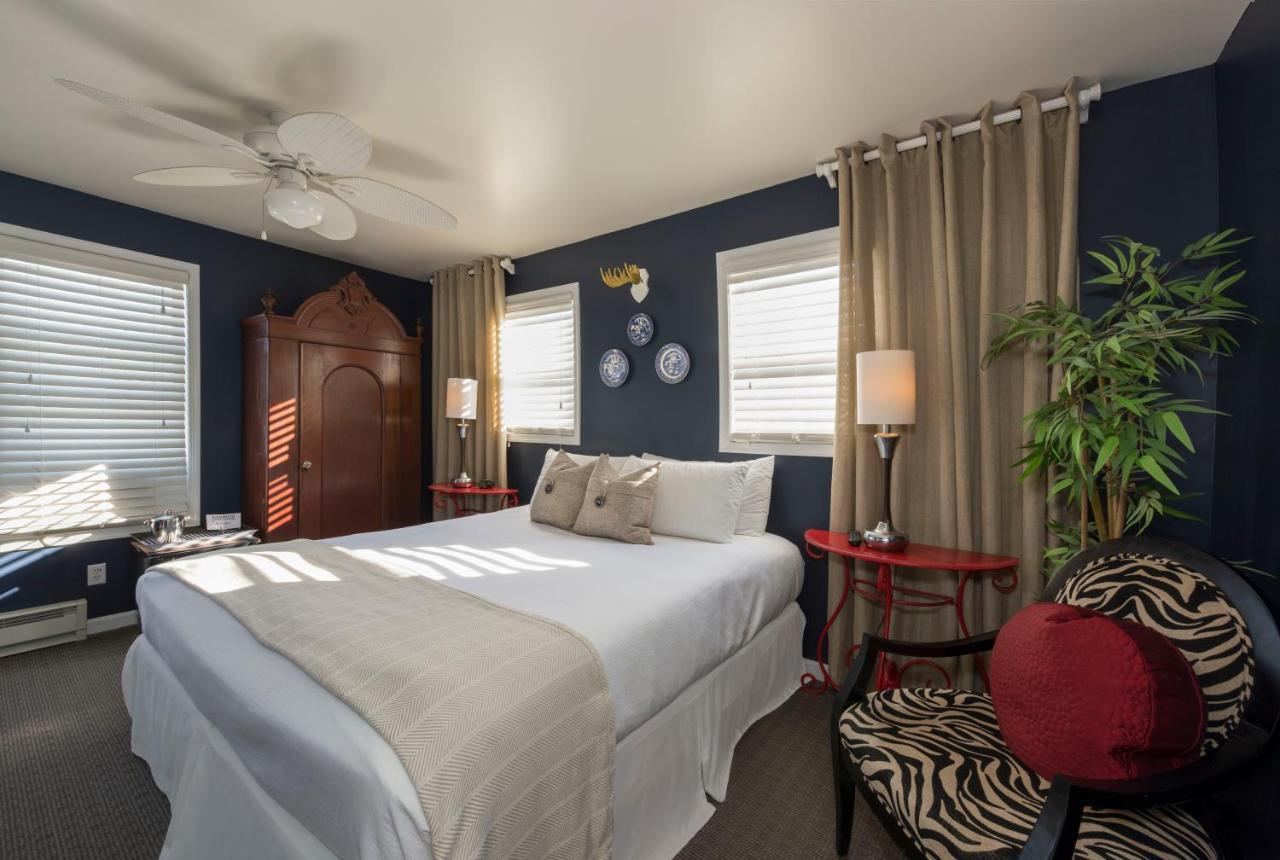 Rehoboth Guest House (Adults Only) เรอโฮโบธบีช ภายนอก รูปภาพ
